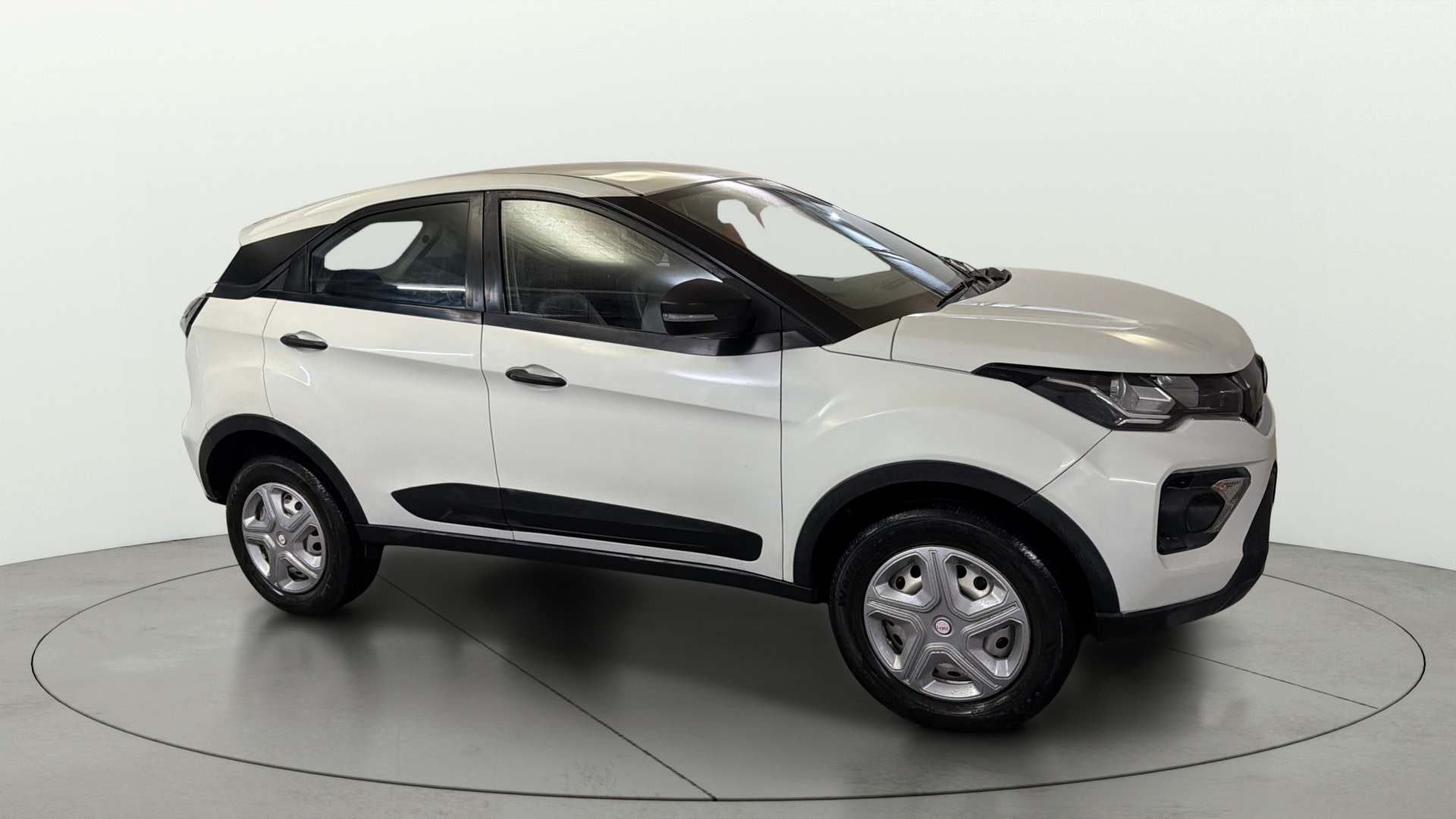 View 2023 Tata Nexon Revotron XE Image 21 Used 2023 Tata Nexon Revotron XE Image 21