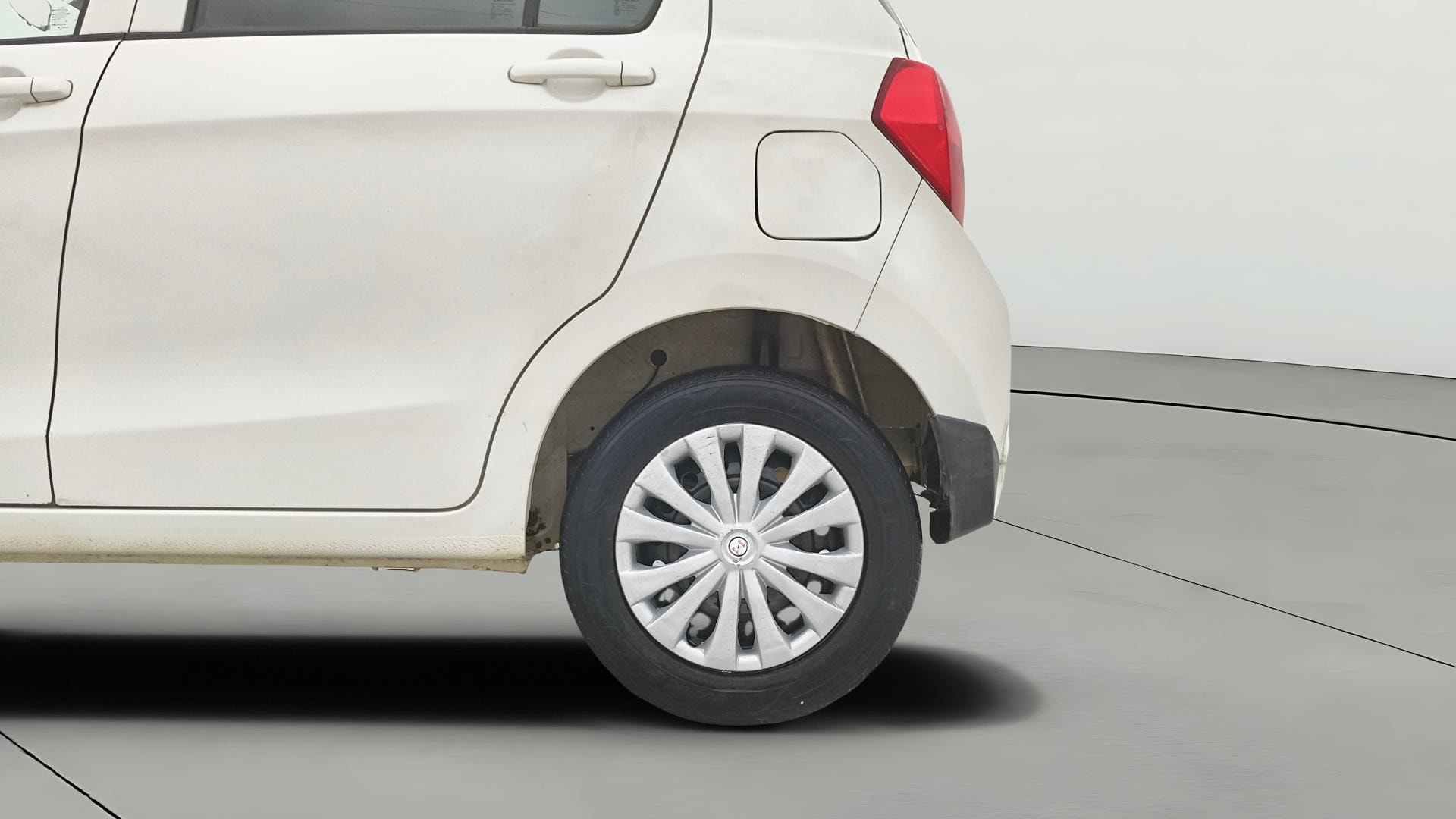 View 2017 Maruti Suzuki 1000 Base Variant Image 11 Used 2017 Maruti Suzuki 1000 Base Variant Image 11