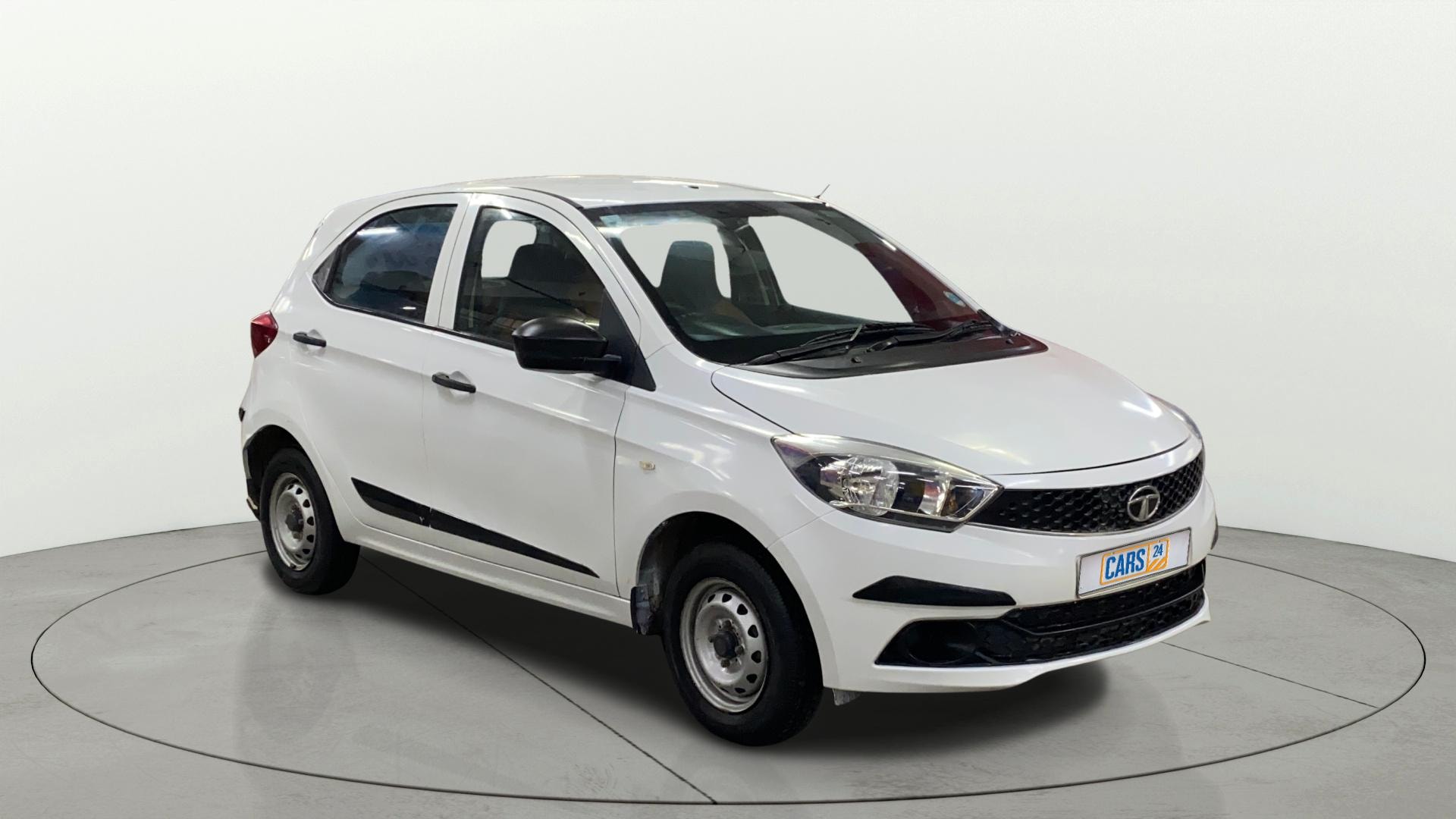 View 2018 Tata Tiago Revotorq XB Image 35 Used 2018 Tata Tiago Revotorq XB Image 35