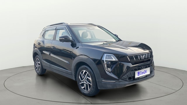 View Mahindra XUV 3XO Image 23 Used Mahindra XUV 3XO Image 23