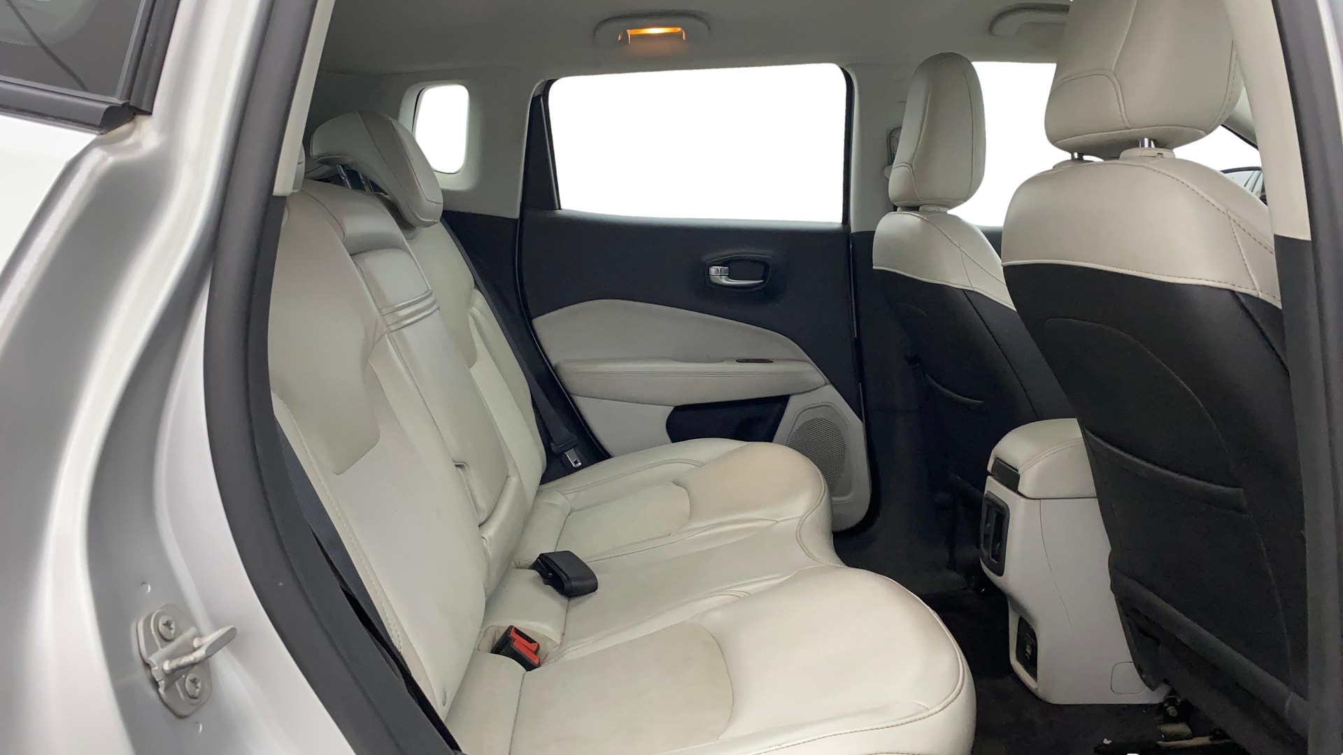 View 2020 Jeep Compass Longitude Plus Petrol Image 36 Used 2020 Jeep Compass Longitude Plus Petrol Image 36