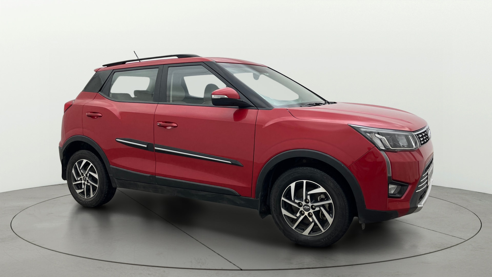 Used 2022 Mahindra XUV300 Used 2022 Mahindra XUV300