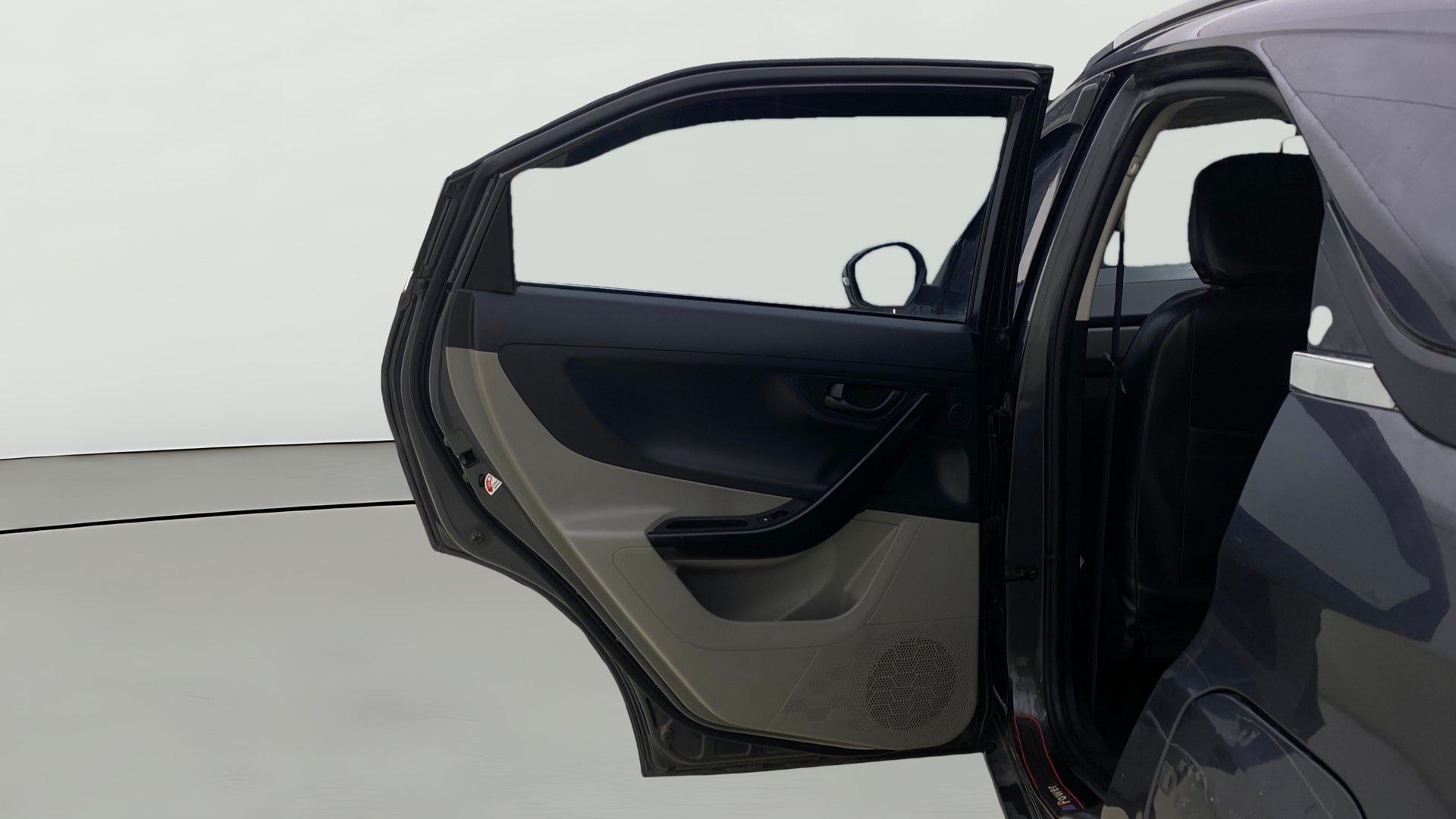 View 2020 Tata Nexon Revotorq XM Image 22 Used 2020 Tata Nexon Revotorq XM Image 22