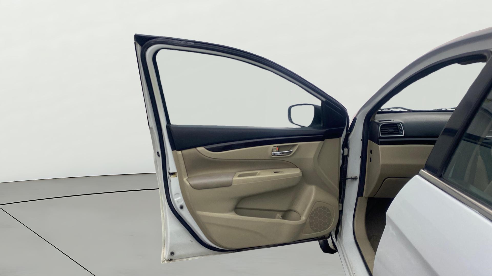View 2018 Maruti Suzuki 1000 Base Variant Image 31 Used 2018 Maruti Suzuki 1000 Base Variant Image 31