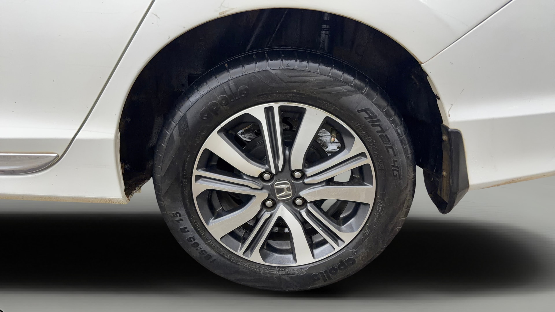 View 2020 Honda City ZX MT Diesel Anniversary Edition Image 12 Used 2020 Honda City ZX MT Diesel Anniversary Edition Image 12