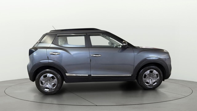 View Mahindra XUV 3XO Image 9 Used Mahindra XUV 3XO Image 9