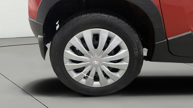 View Mahindra KUV100 Image 31 Used Mahindra KUV100 Image 31