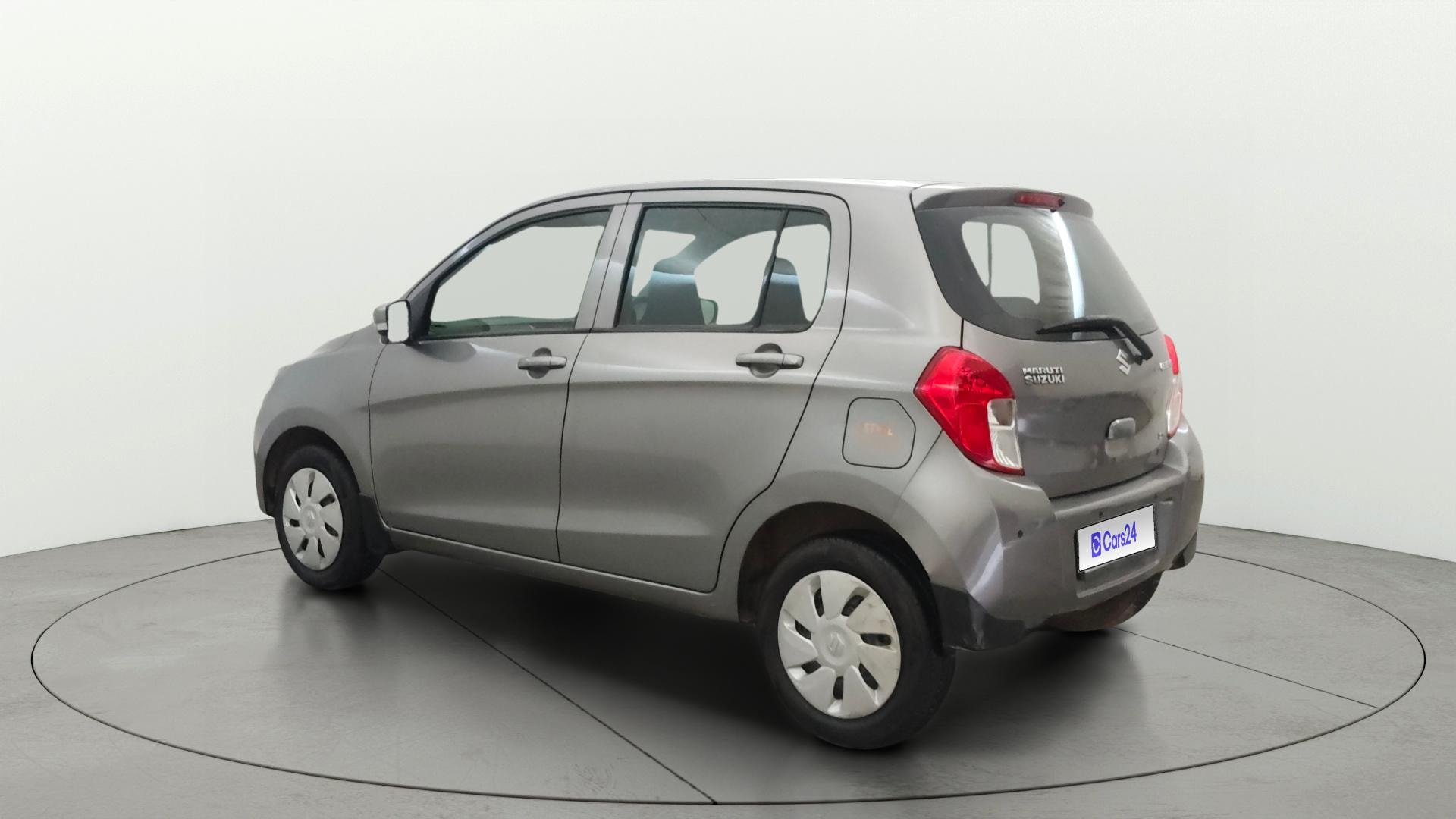 View 2017 Maruti Suzuki 1000 Base Variant Image 2 Used 2017 Maruti Suzuki 1000 Base Variant Image 2