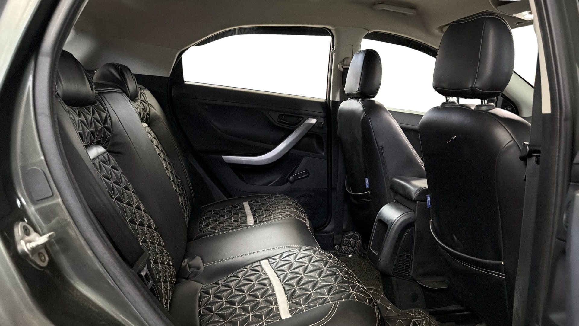 View 2021 Tata Nexon Revotron XE Image 29 Used 2021 Tata Nexon Revotron XE Image 29