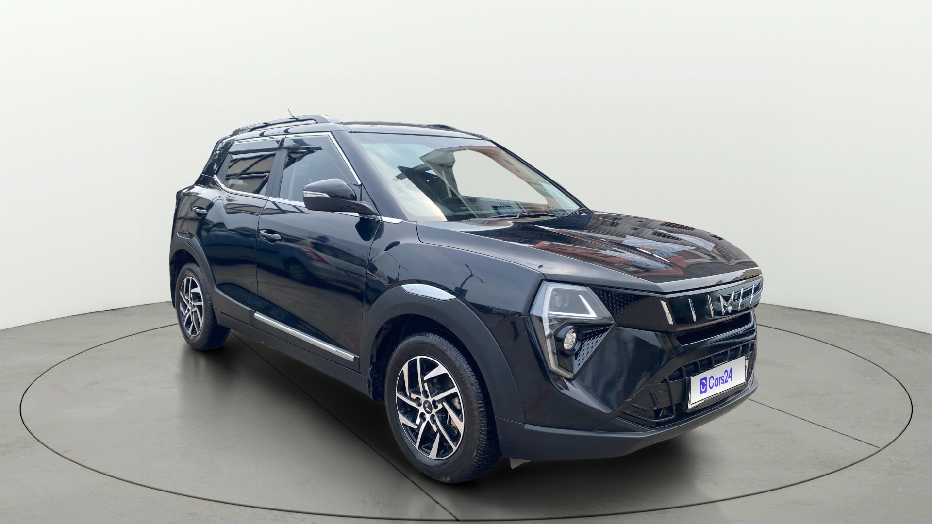 View 2024 Mahindra XUV 3XO AX5 1.2 L TCMPFi Image 38 Used 2024 Mahindra XUV 3XO AX5 1.2 L TCMPFi Image 38