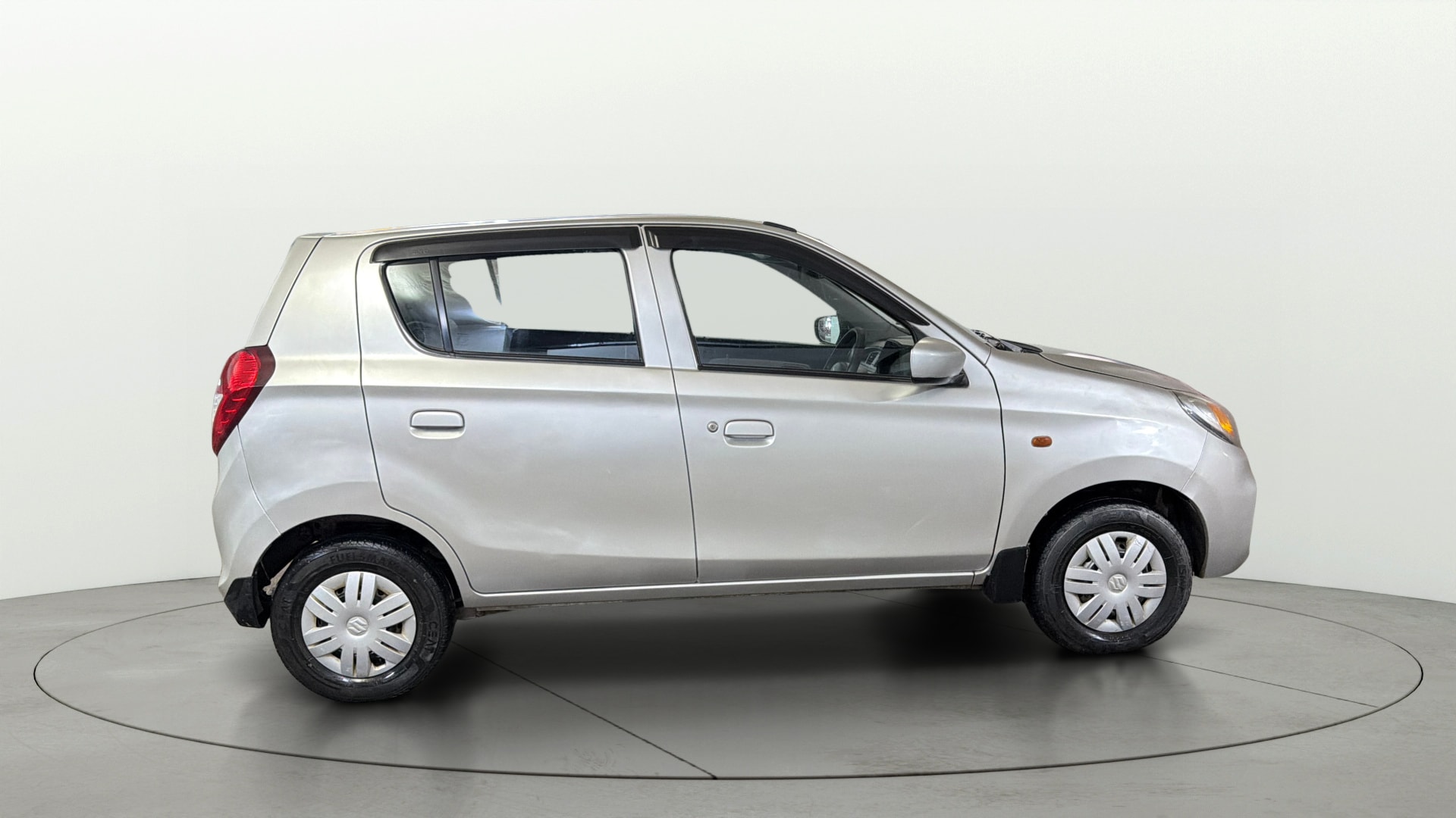 View 2022 Maruti Suzuki 1000 Base Variant Image 8 Used 2022 Maruti Suzuki 1000 Base Variant Image 8