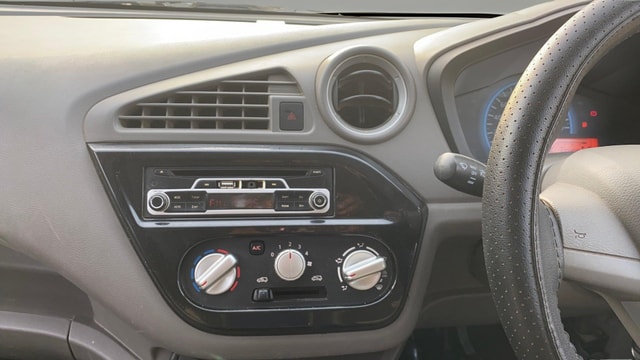 View Datsun Redi GO Image 30 Used Datsun Redi GO Image 30
