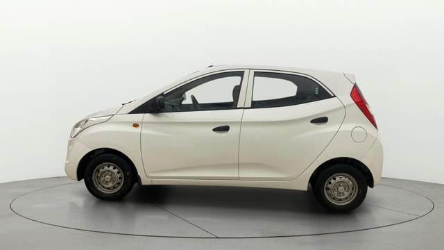 View Hyundai EON Image 5 Used Hyundai EON Image 5