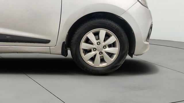 View Hyundai Xcent Image 46 Used Hyundai Xcent Image 46