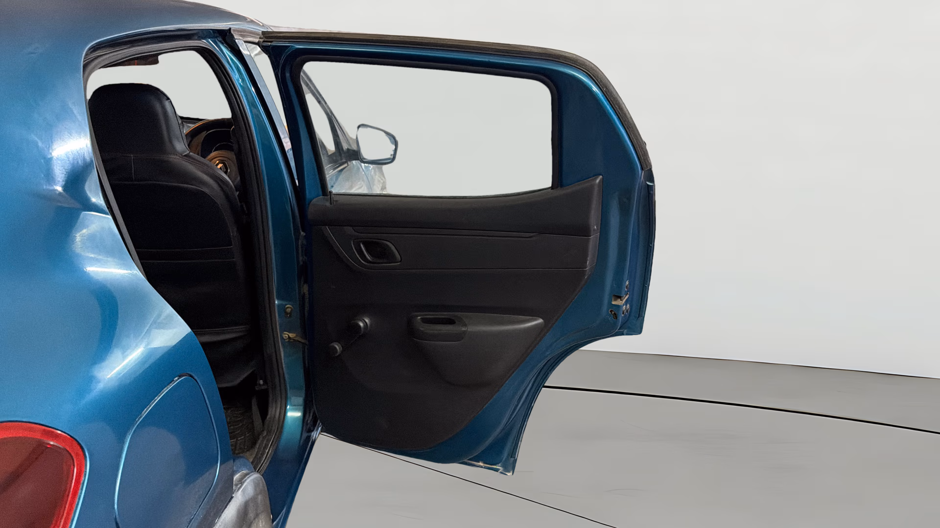 View 2021 Renault Kwid RXL Image 7 Used 2021 Renault Kwid RXL Image 7