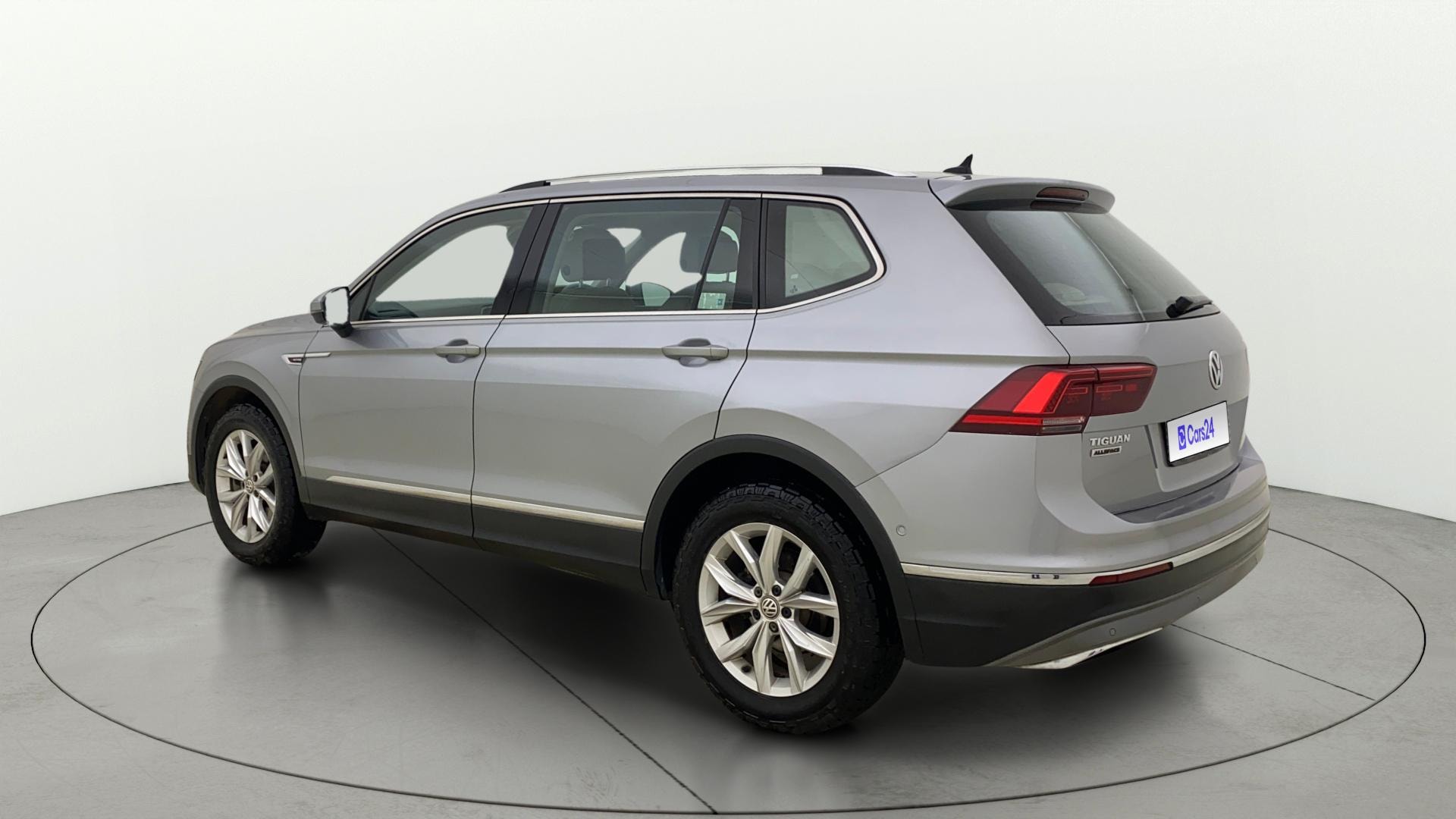 View 2021 Volkswagen Tiguan AllSpace 2.0 TSI Image 2 Used 2021 Volkswagen Tiguan AllSpace 2.0 TSI Image 2