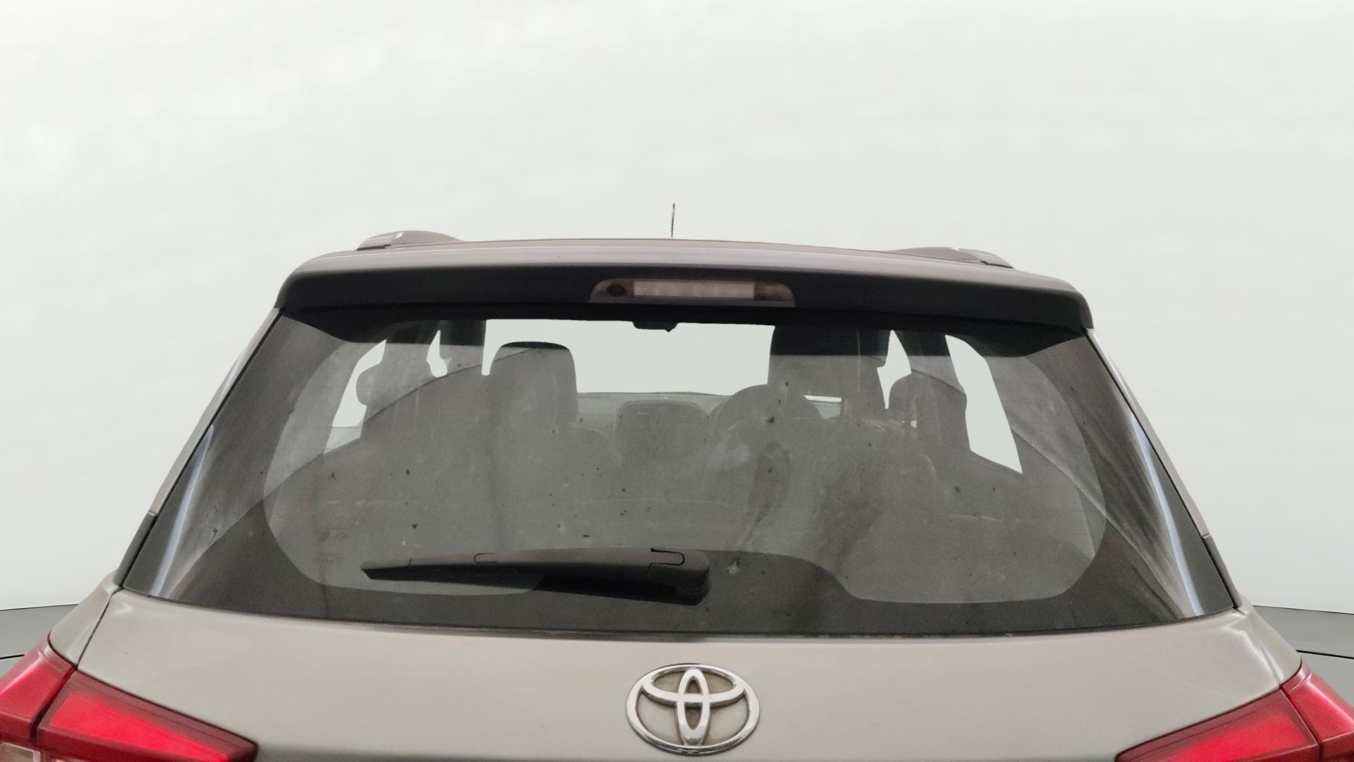 View 2022 Toyota Urban Cruiser High MT Image 4 Used 2022 Toyota Urban Cruiser High MT Image 4