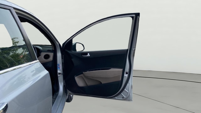 View Hyundai Xcent Image 44 Used Hyundai Xcent Image 44