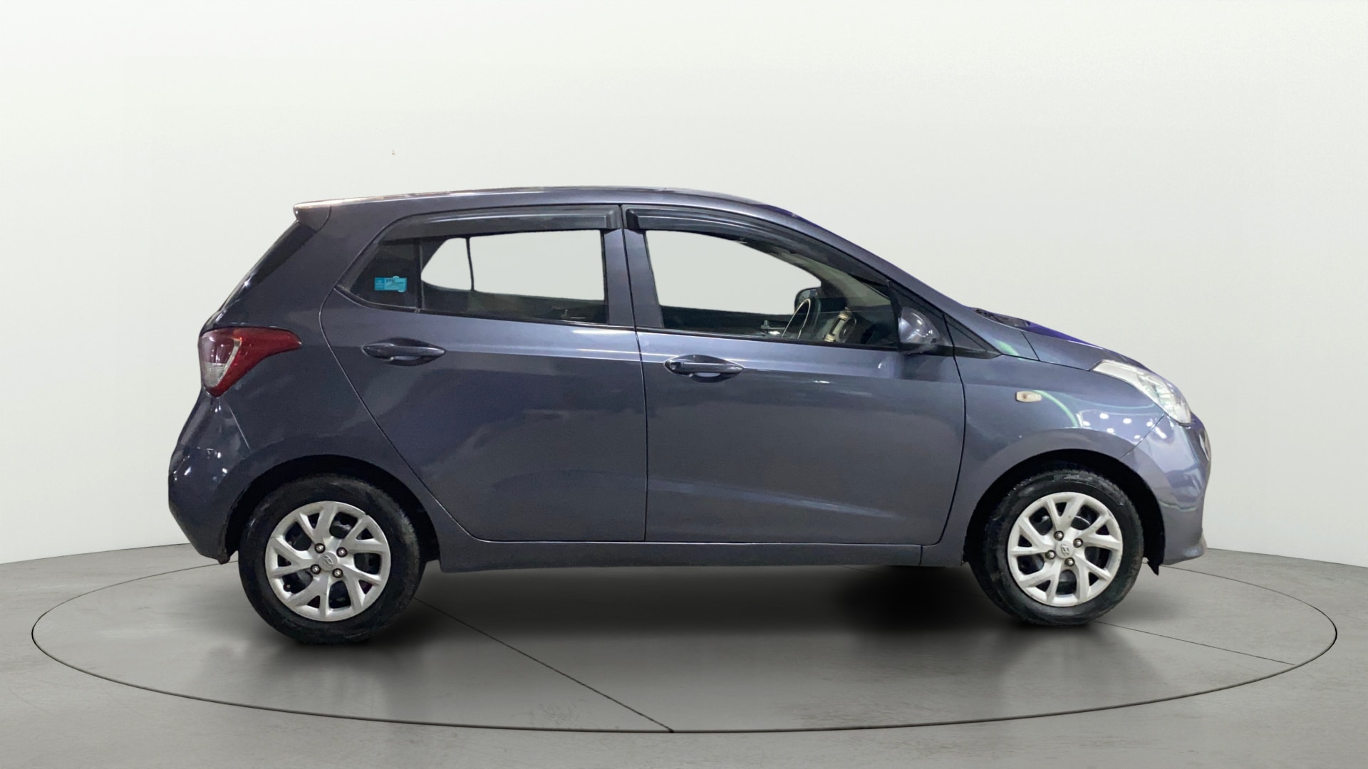 View 2017 Hyundai Grand i10 Sportz 1.2 Kappa Image 8 Used 2017 Hyundai Grand i10 Sportz 1.2 Kappa Image 8