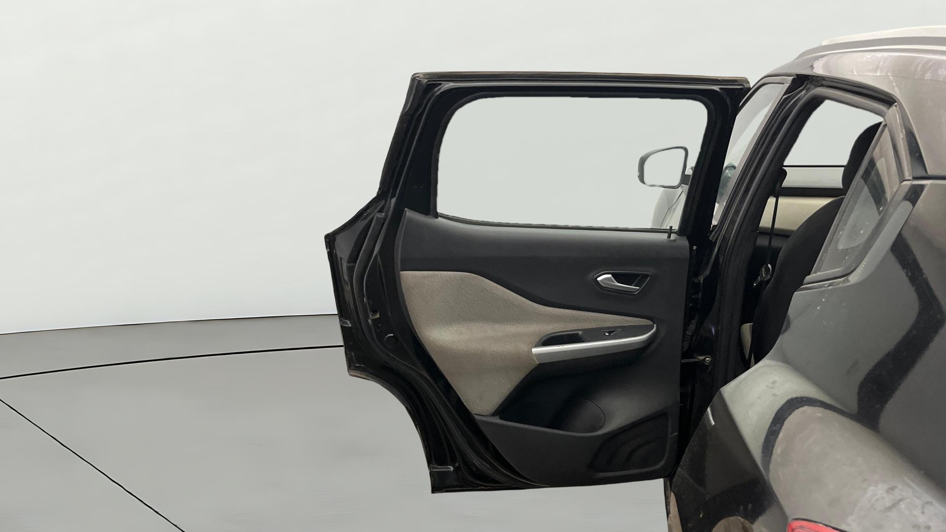 View 2023 Nissan Magnite XV Image 14 Used 2023 Nissan Magnite XV Image 14