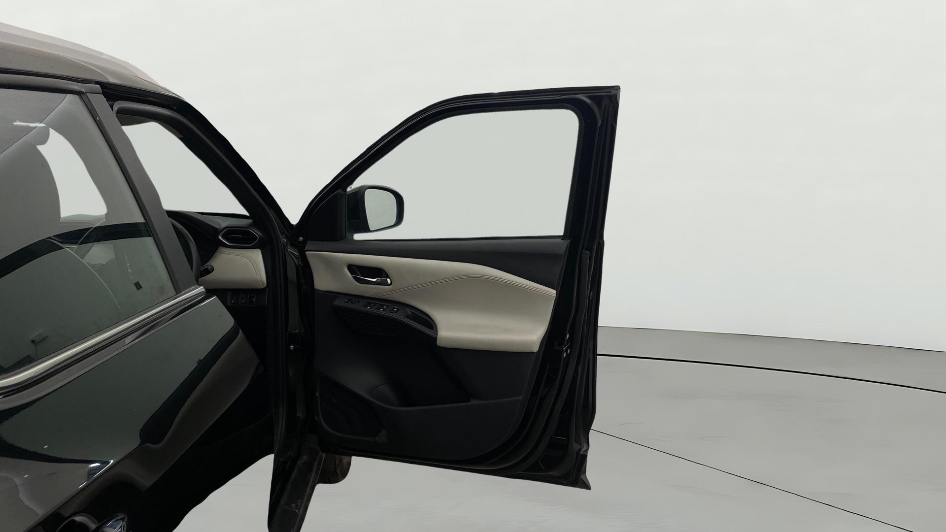 Used 2025 Nissan Magnite Used 2025 Nissan Magnite