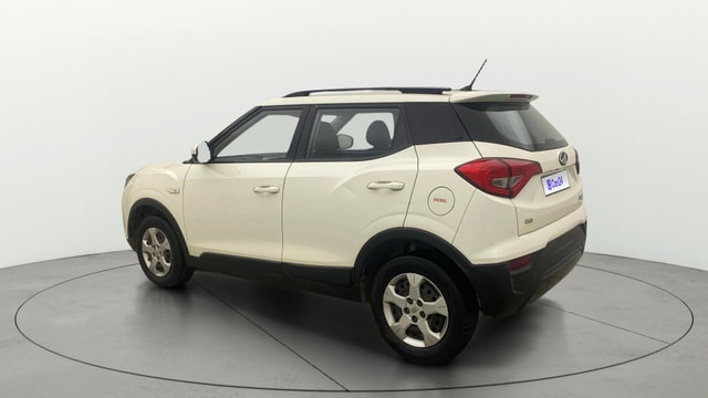 View Mahindra XUV300 Image 2 Used Mahindra XUV300 Image 2