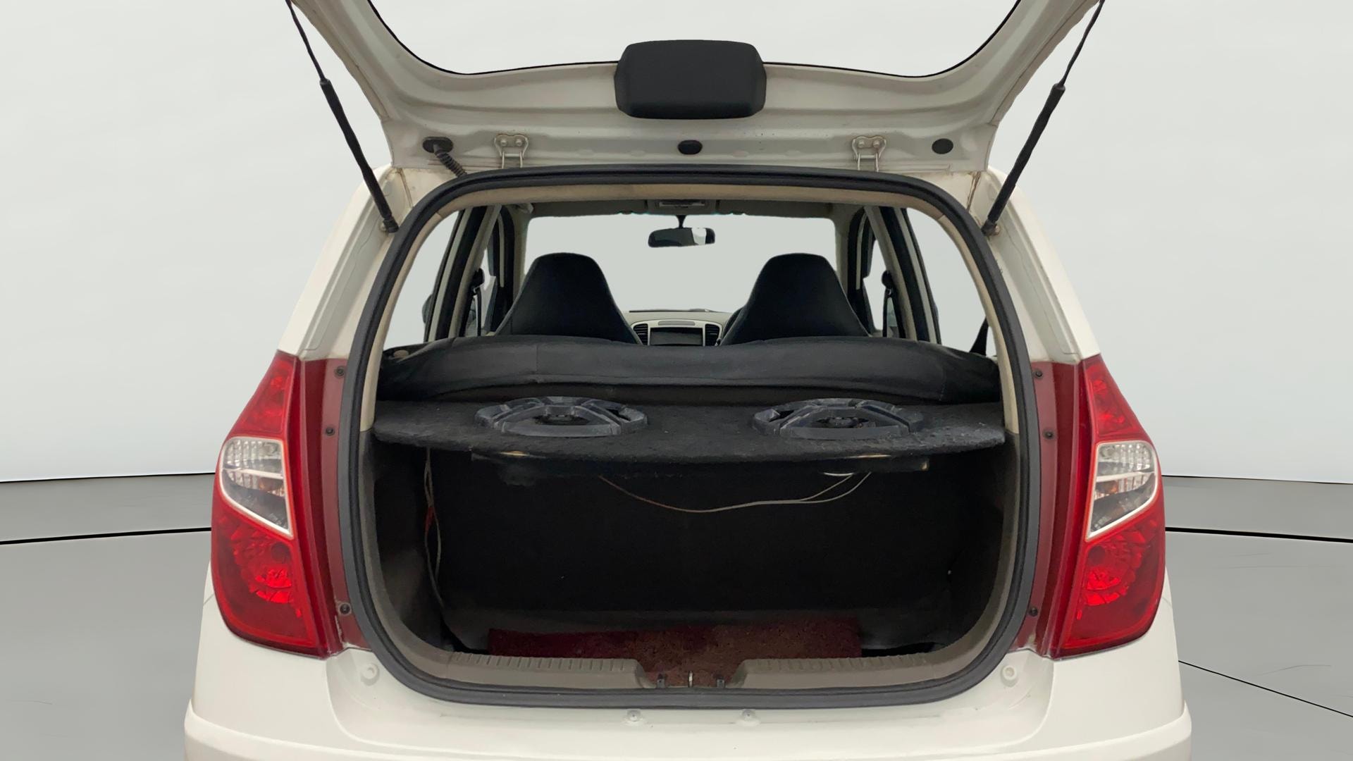 View 2014 Hyundai i10 1.1 Magna Image 36 Used 2014 Hyundai i10 1.1 Magna Image 36