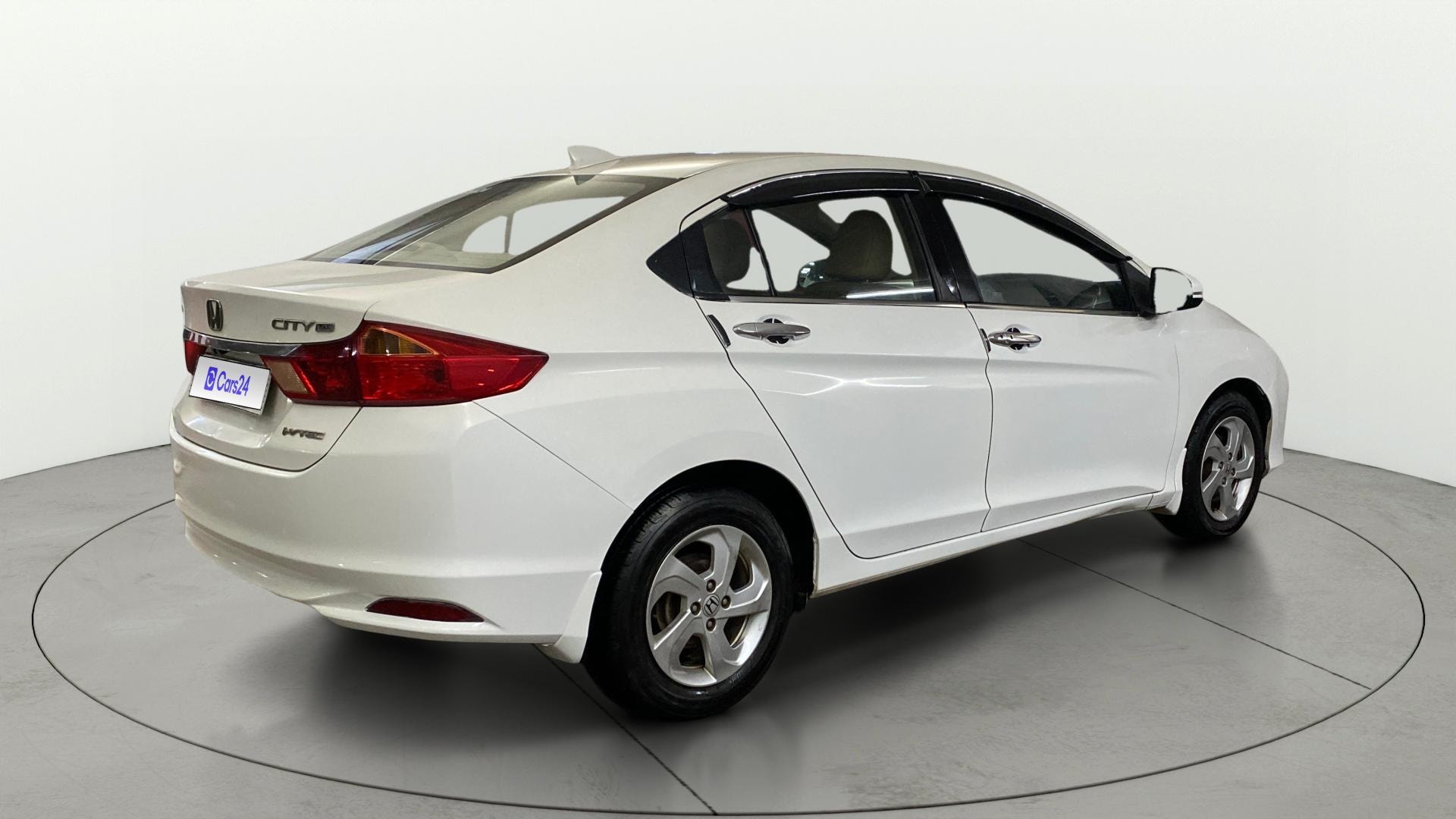 View 2015 Honda City ZX MT Diesel Anniversary Edition Image 45 Used 2015 Honda City ZX MT Diesel Anniversary Edition Image 45