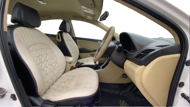 View Hyundai Fluidic Verna Image 17 Used Hyundai Fluidic Verna Image 17