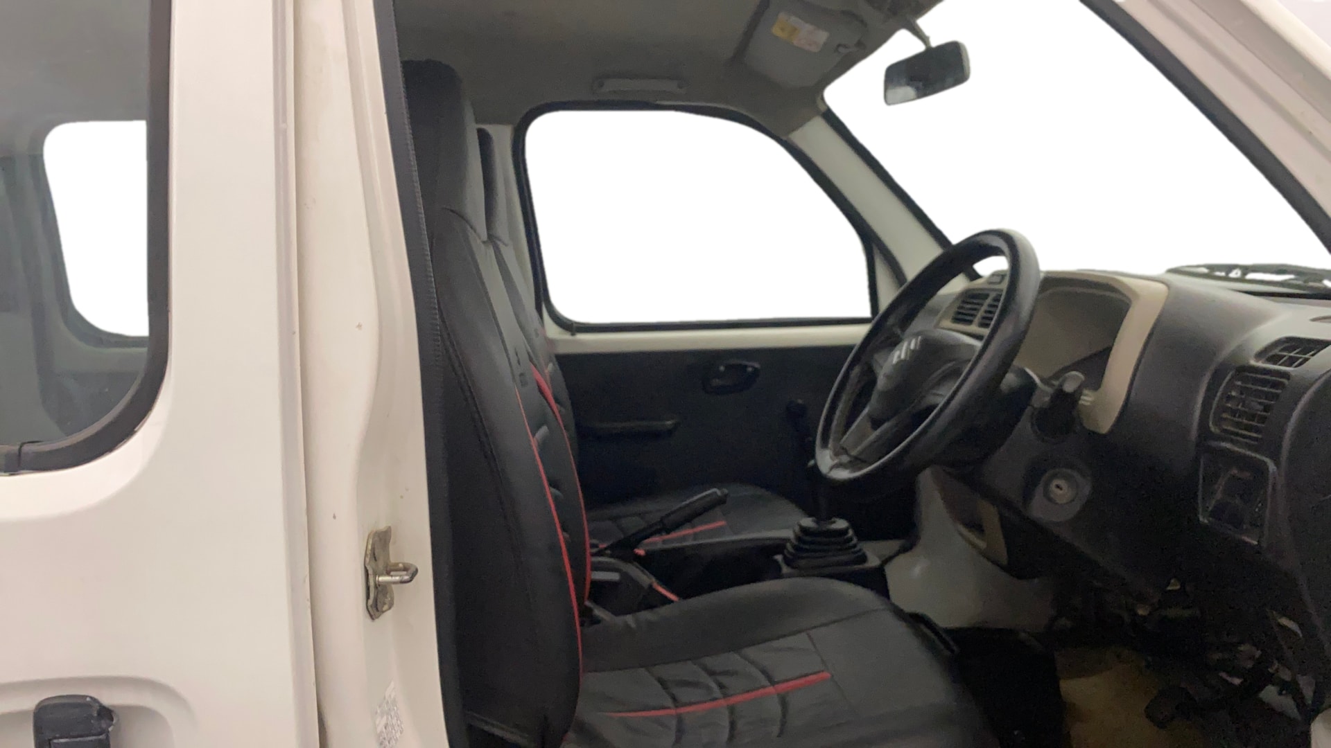 View 2023 Maruti Suzuki 1000 Base Variant Image 26 Used 2023 Maruti Suzuki 1000 Base Variant Image 26