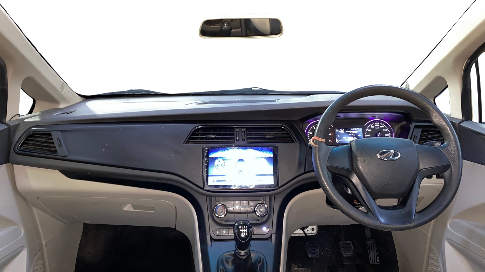 View 2021 Mahindra Marazzo M4 Plus 7-Seater Image 16 Used 2021 Mahindra Marazzo M4 Plus 7-Seater Image 16