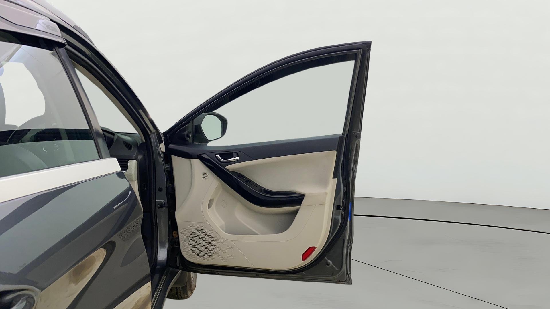 View 2023 Tata Nexon Revotron XE Image 48 Used 2023 Tata Nexon Revotron XE Image 48