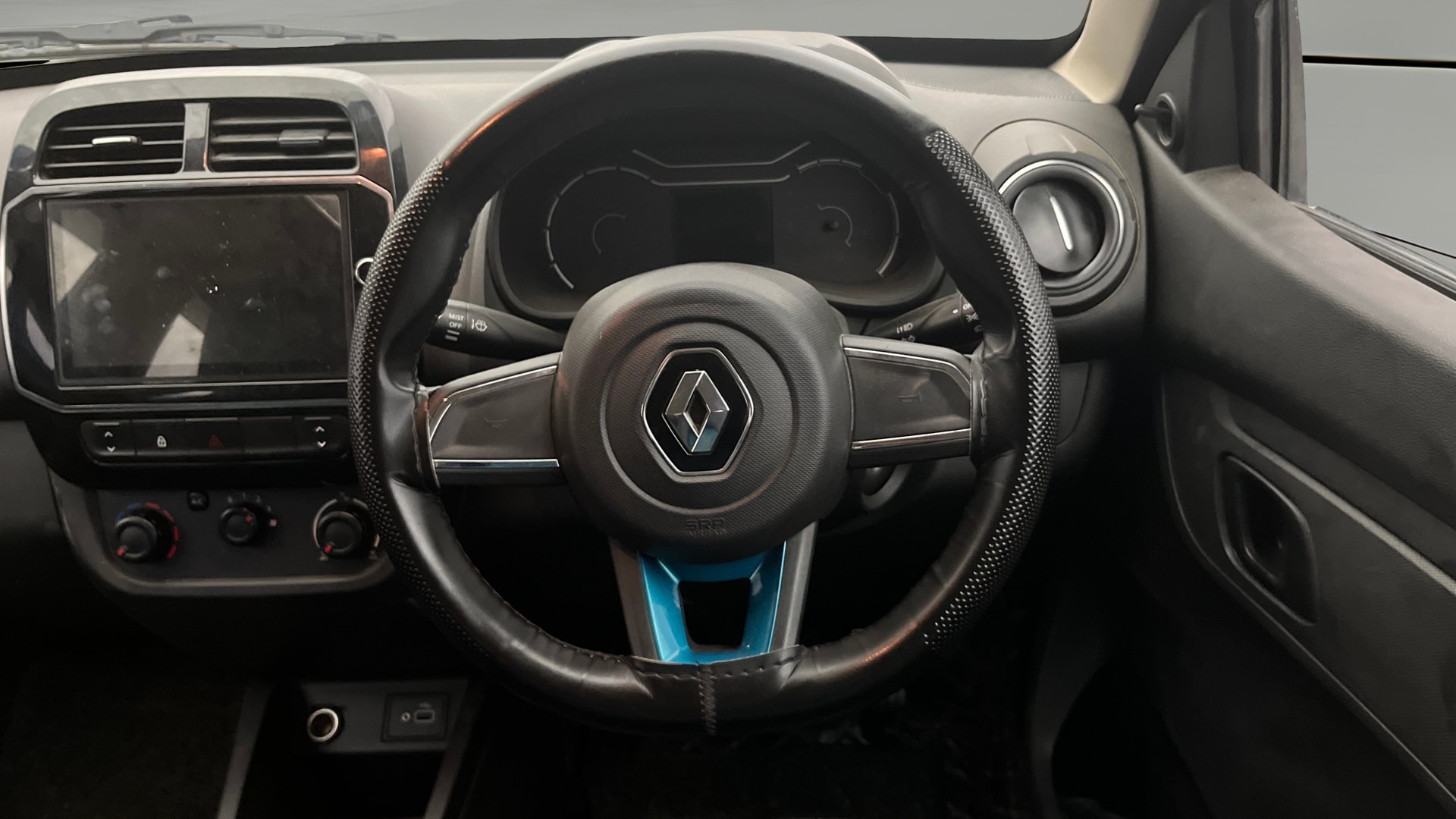 View 2021 Renault Kwid RXL 1.0 BS IV Image 12 Used 2021 Renault Kwid RXL 1.0 BS IV Image 12