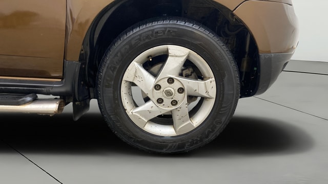 View Renault Duster Image 39 Used Renault Duster Image 39