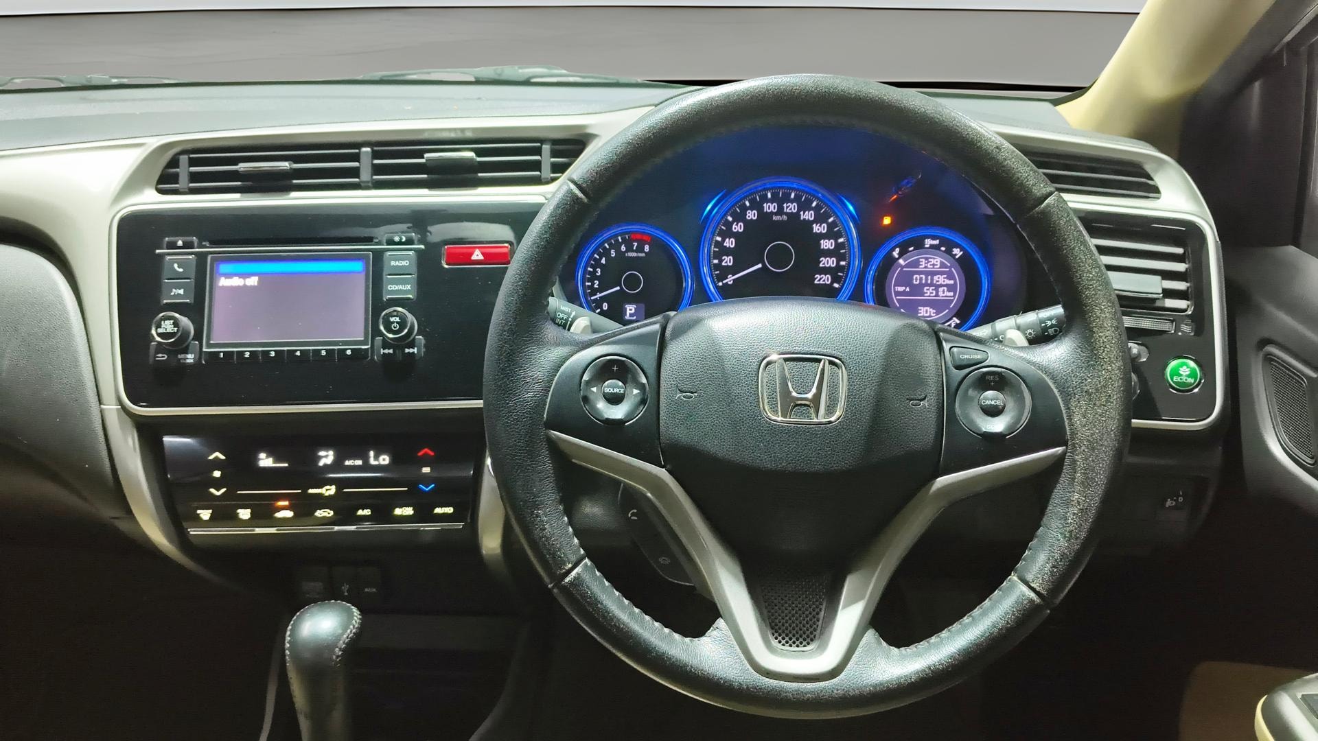 View 2016 Honda City ZX MT Diesel Anniversary Edition Image 21 Used 2016 Honda City ZX MT Diesel Anniversary Edition Image 21