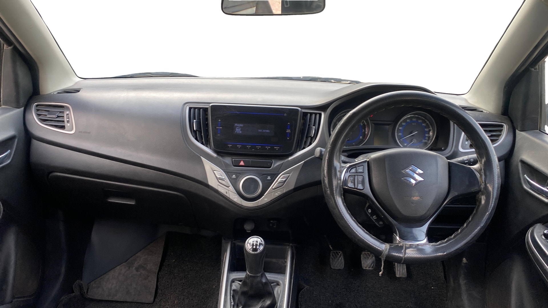 View 2020 Maruti Suzuki 1000 Base Variant Image 15 Used 2020 Maruti Suzuki 1000 Base Variant Image 15
