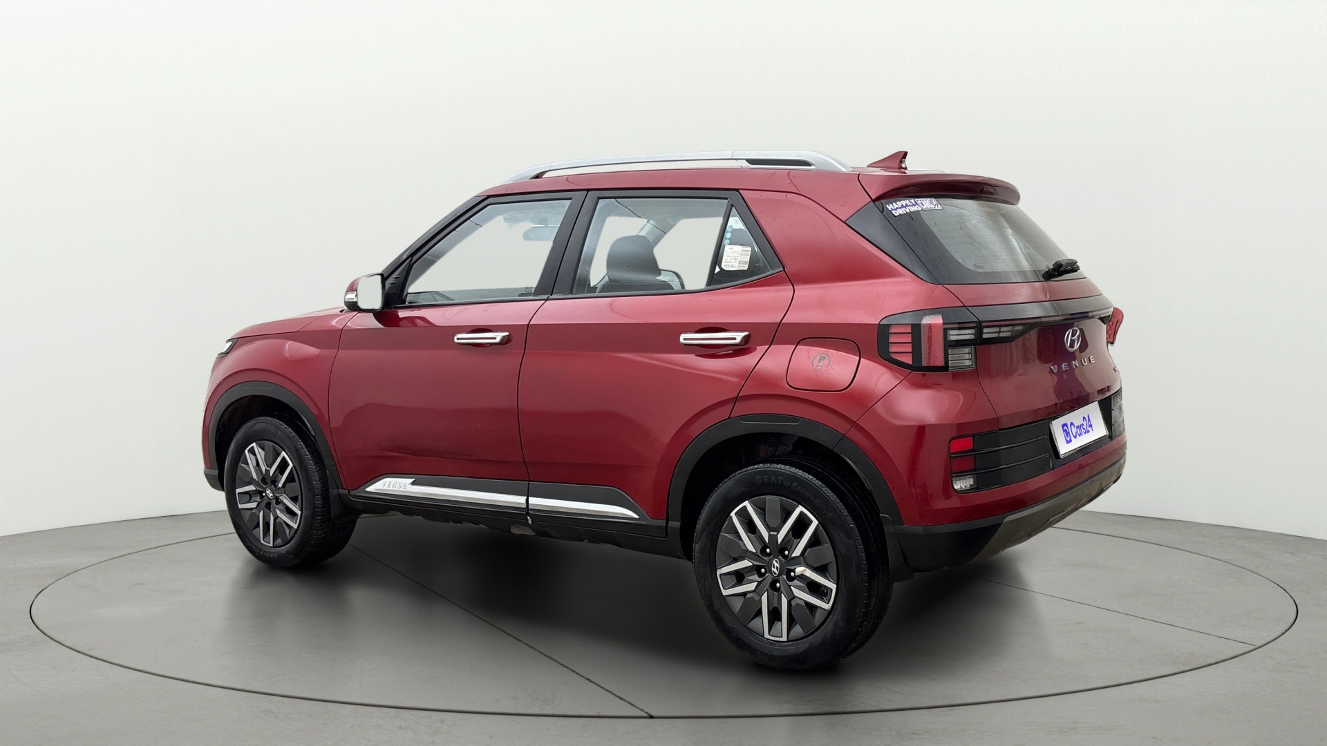 View 2022 Hyundai Venue S (O) 1.0 Turbo Petrol MT Image 2 Used 2022 Hyundai Venue S (O) 1.0 Turbo Petrol MT Image 2
