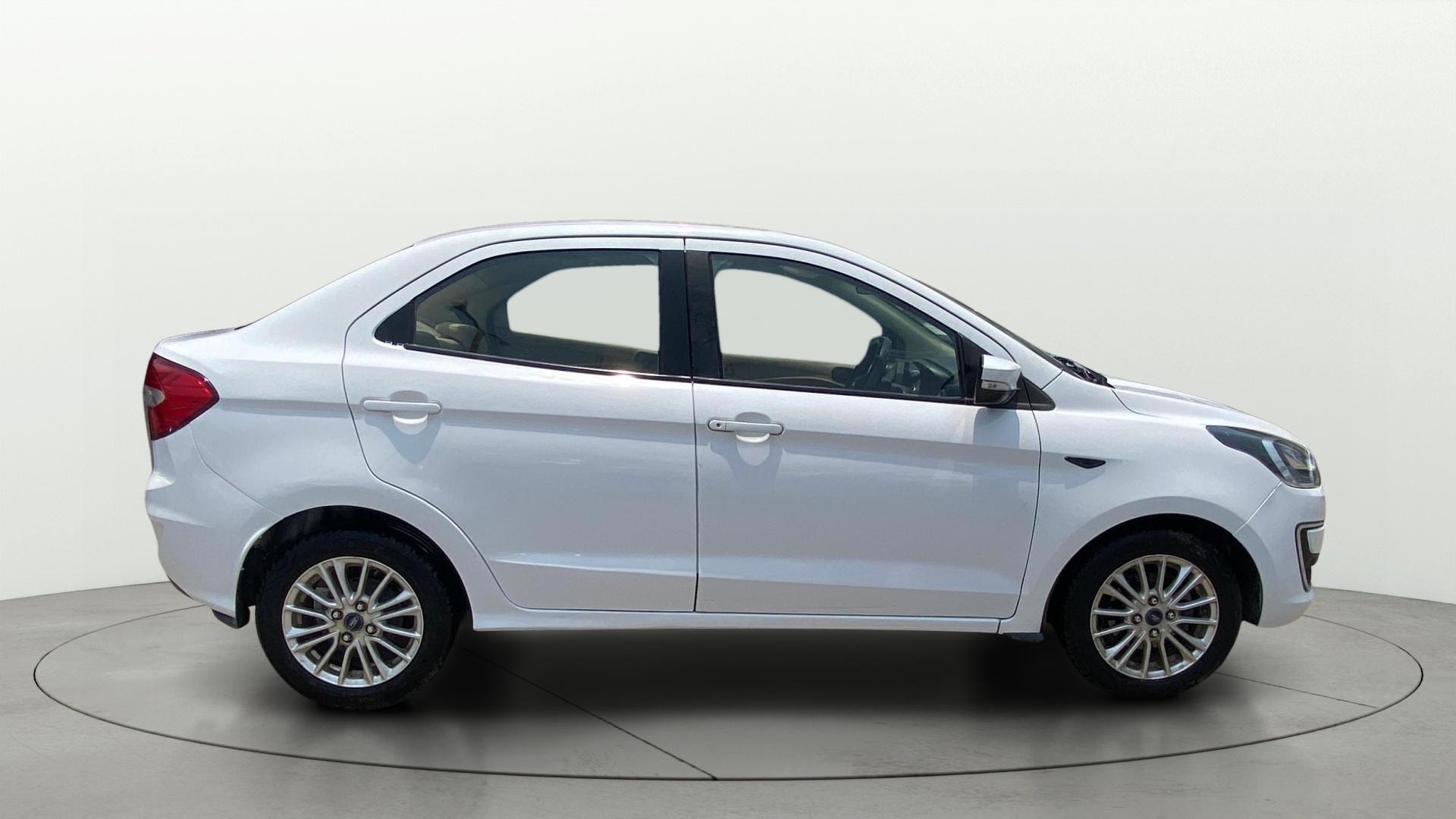 View 2019 Ford Figo Aspire 1.2P Ambiente MT BS IV Image 8 Used 2019 Ford Figo Aspire 1.2P Ambiente MT BS IV Image 8