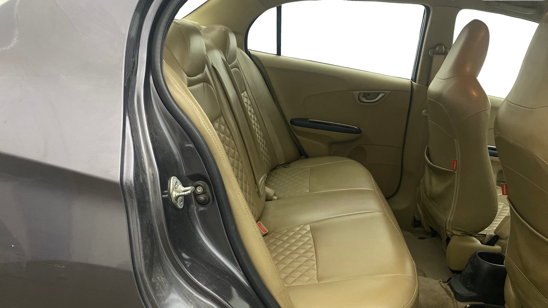 View 2017 Honda Amaze E MT Petrol BS IV Image 34 Used 2017 Honda Amaze E MT Petrol BS IV Image 34