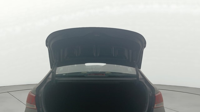 View Hyundai Verna Image 31 Used Hyundai Verna Image 31