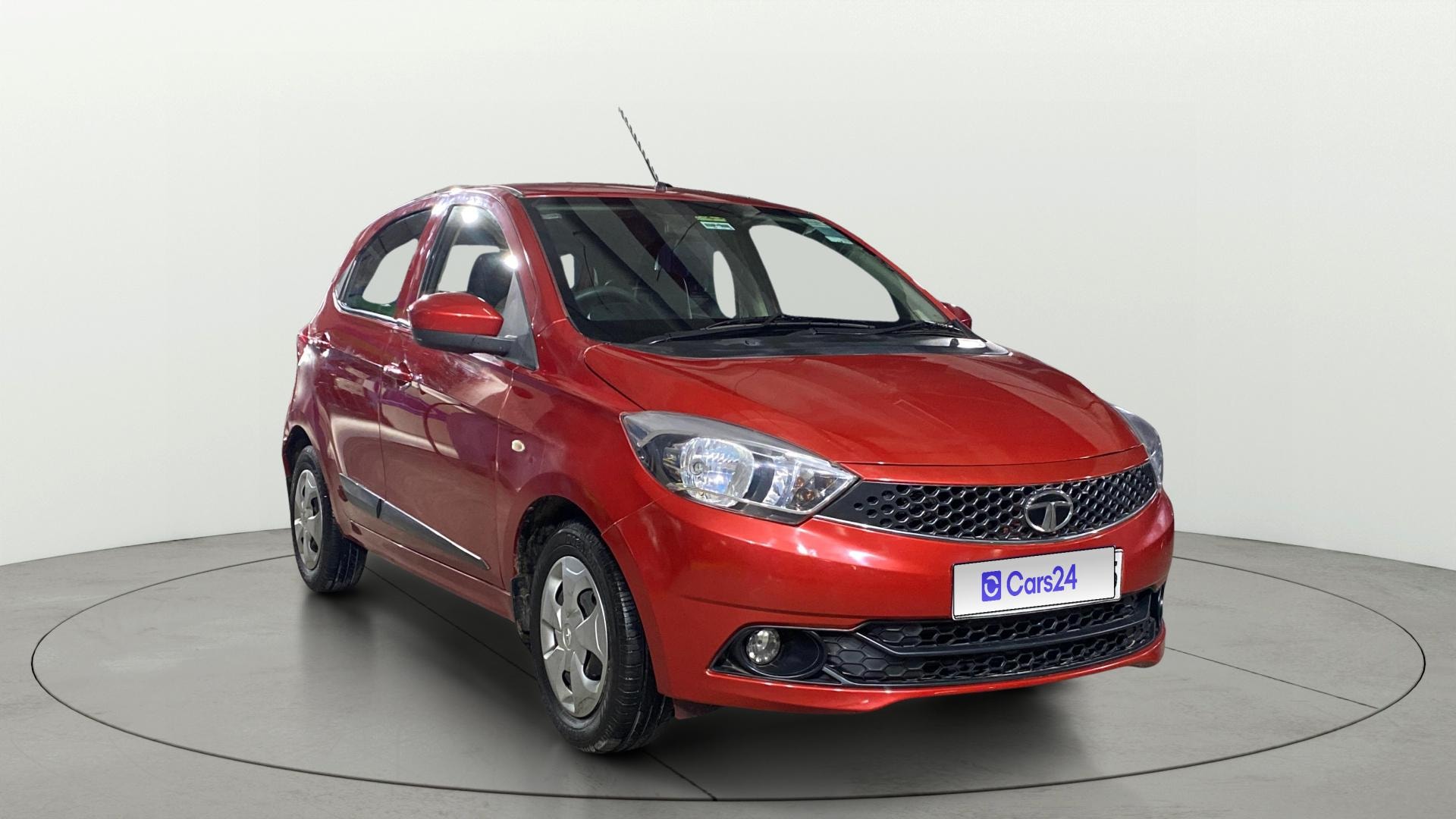 View 2019 Tata Tiago Revotorq XB Image 35 Used 2019 Tata Tiago Revotorq XB Image 35