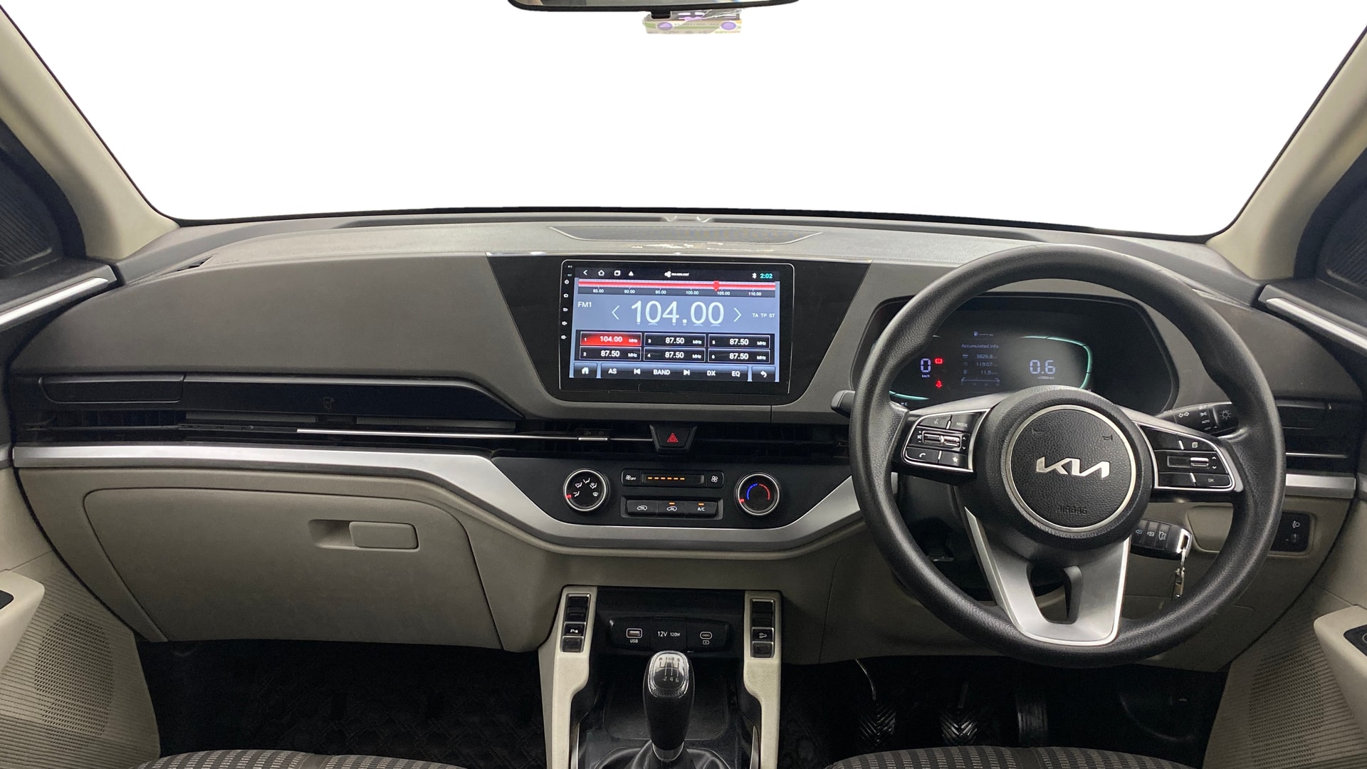 View 2022 Kia Carens Prestige 1.4 Petrol 7 STR Image 29 Used 2022 Kia Carens Prestige 1.4 Petrol 7 STR Image 29
