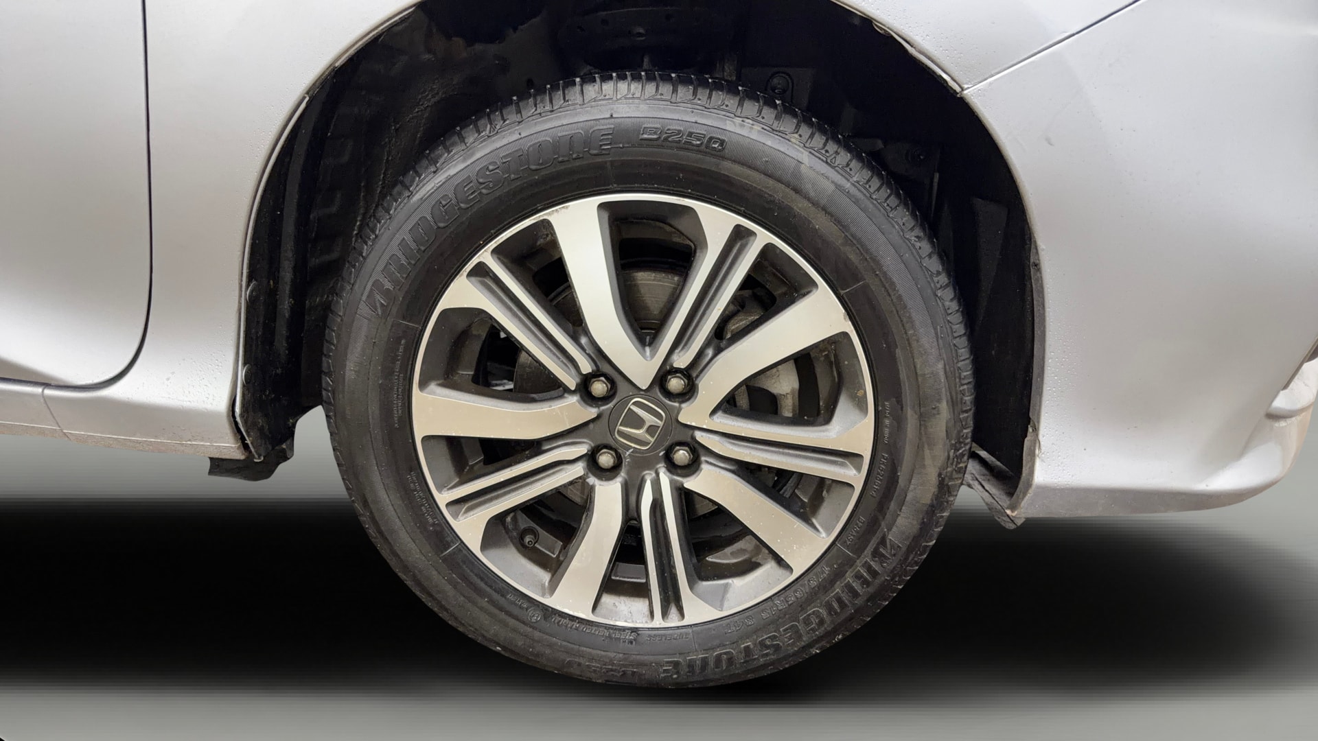 View 2022 Honda City ZX MT Diesel Anniversary Edition Image 42 Used 2022 Honda City ZX MT Diesel Anniversary Edition Image 42