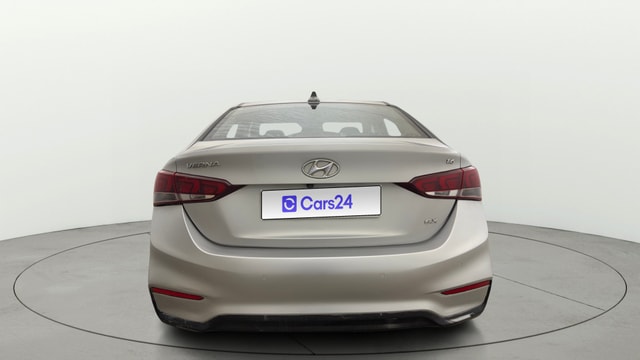 View Hyundai Verna Image 40 Used Hyundai Verna Image 40