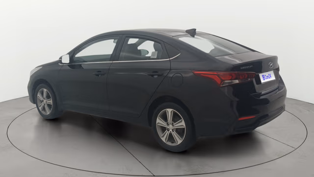 View Hyundai Verna Image 2 Used Hyundai Verna Image 2