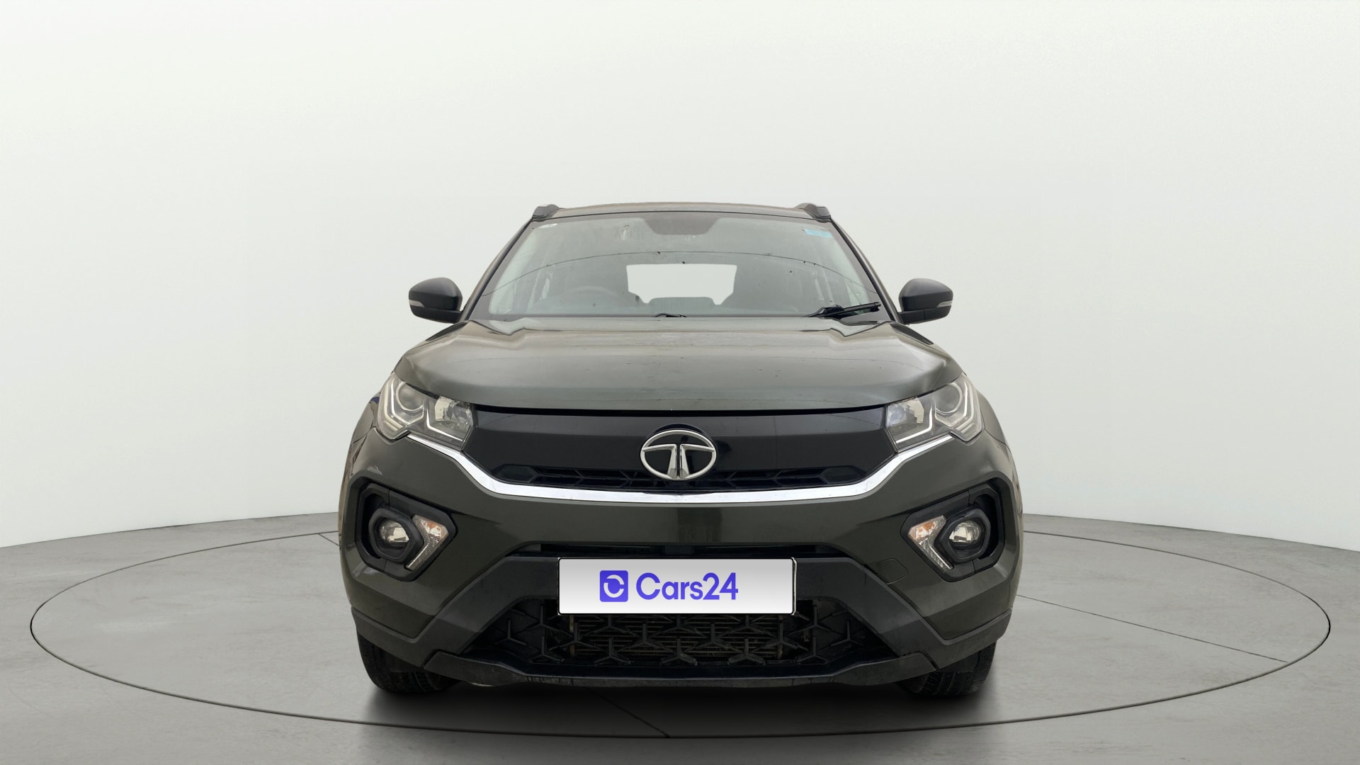 View 2023 Tata Nexon Revotron XE Image 1 Used 2023 Tata Nexon Revotron XE Image 1