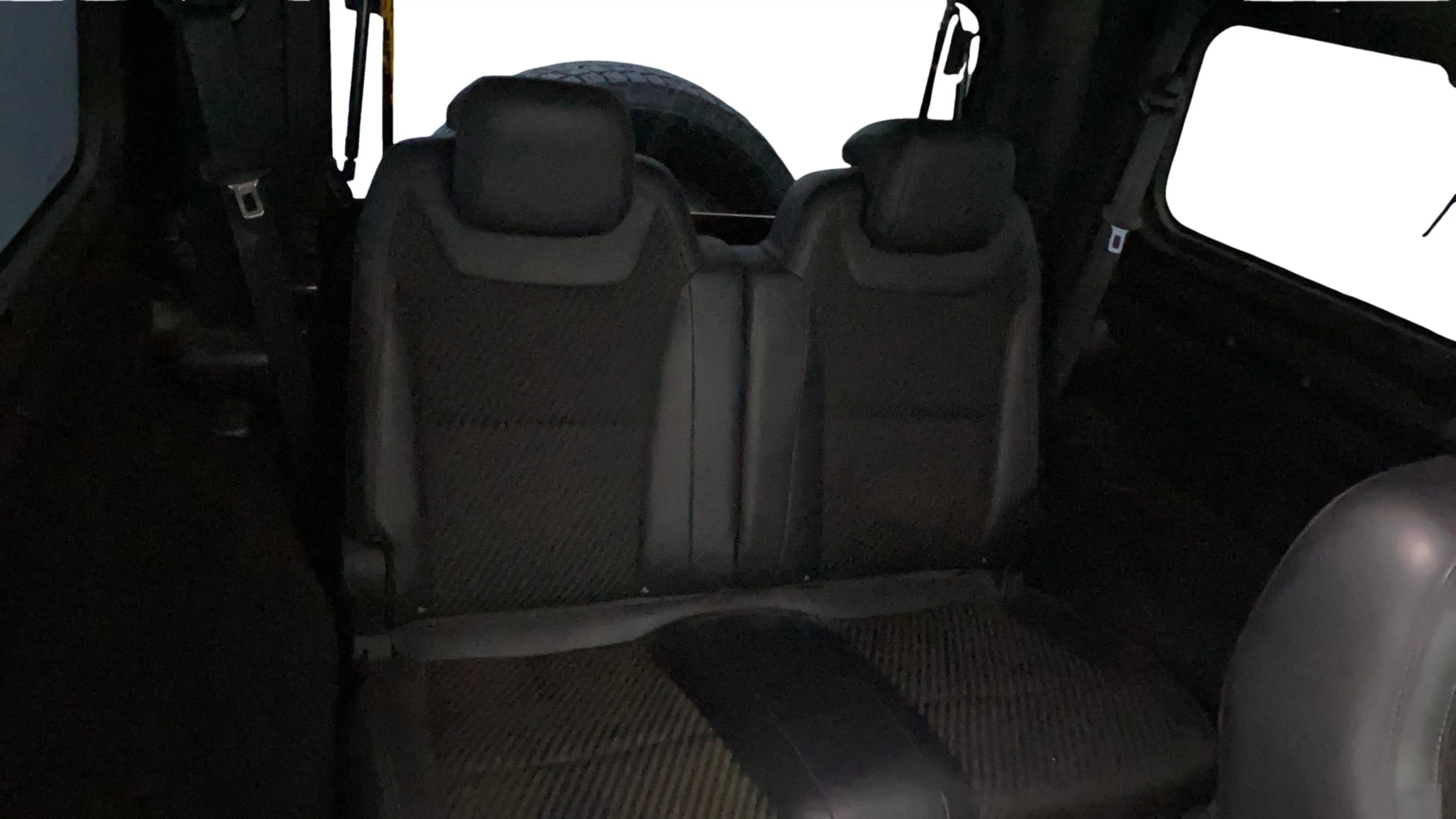 View 2022 Mahindra Thar AX Standard Manual Soft Top 6 Seater Image 27 Used 2022 Mahindra Thar AX Standard Manual Soft Top 6 Seater Image 27