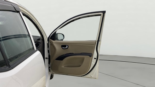 View Hyundai i10 Image 43 Used Hyundai i10 Image 43
