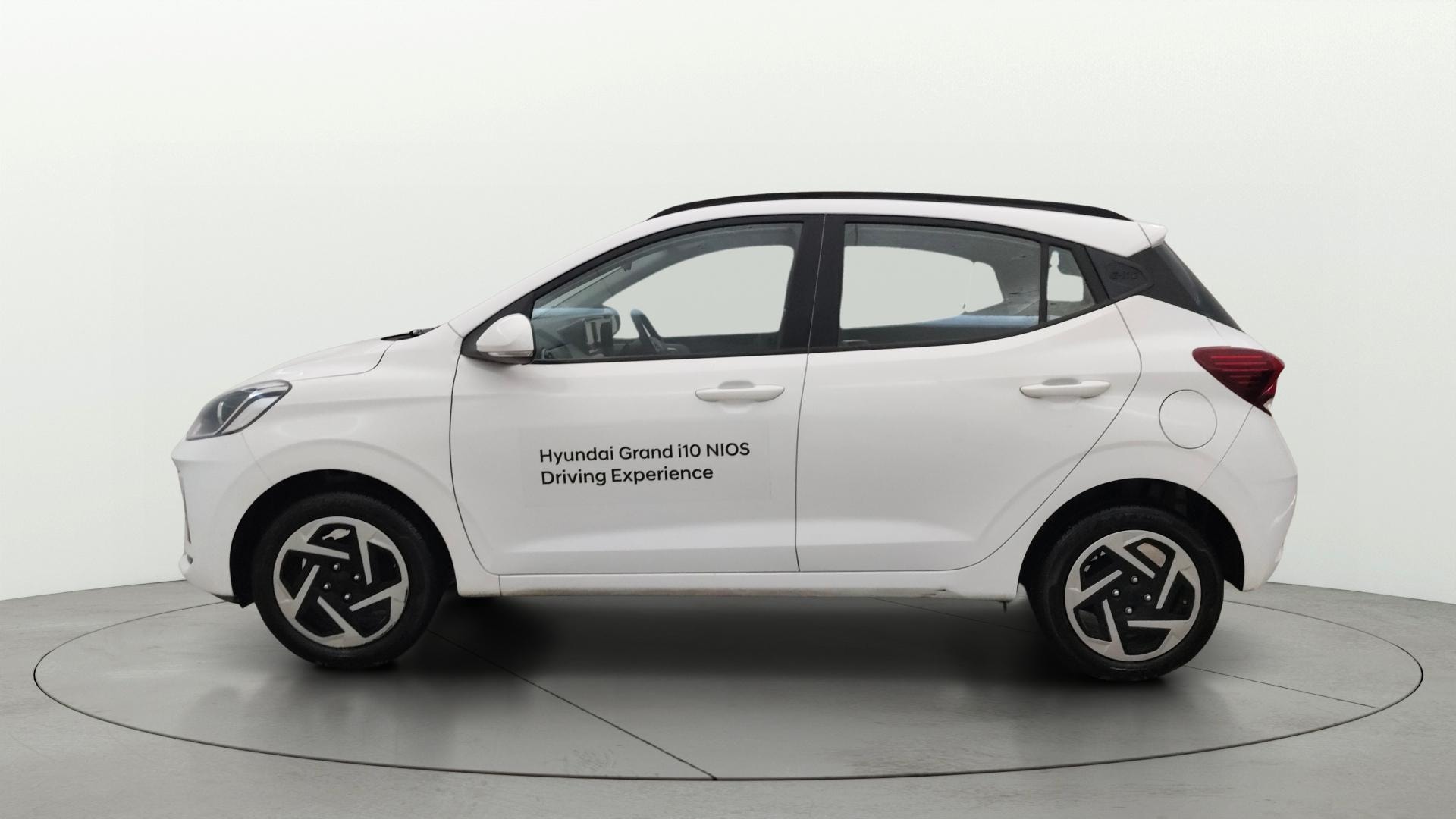 View 2024 Hyundai Grand i10 Nios Era Petrol BS IV Image 5 Used 2024 Hyundai Grand i10 Nios Era Petrol BS IV Image 5