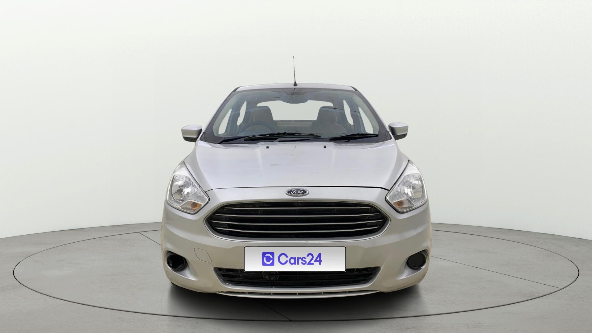 View 2015 Ford Figo Aspire 1.2P Ambiente MT BS IV Image 1 Used 2015 Ford Figo Aspire 1.2P Ambiente MT BS IV Image 1